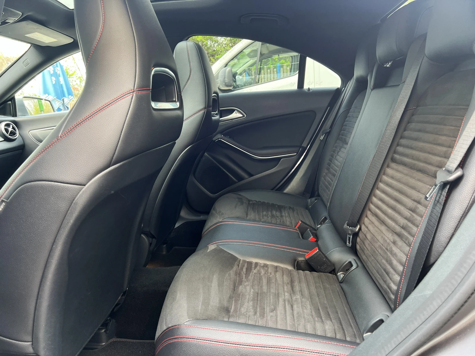 Mercedes-Benz CLA 220 CDI/AMG/PANORAMA/CAMERA/AMG PERFORMANCE/, снимка 17 - Автомобили и джипове - 54258278