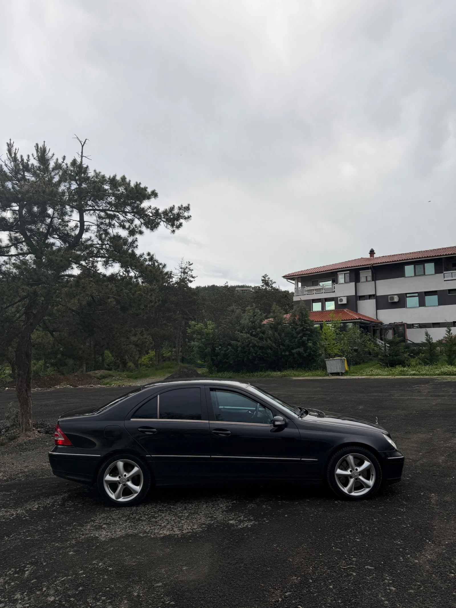Mercedes-Benz C 270, снимка 2 - Автомобили и джипове - 54903251