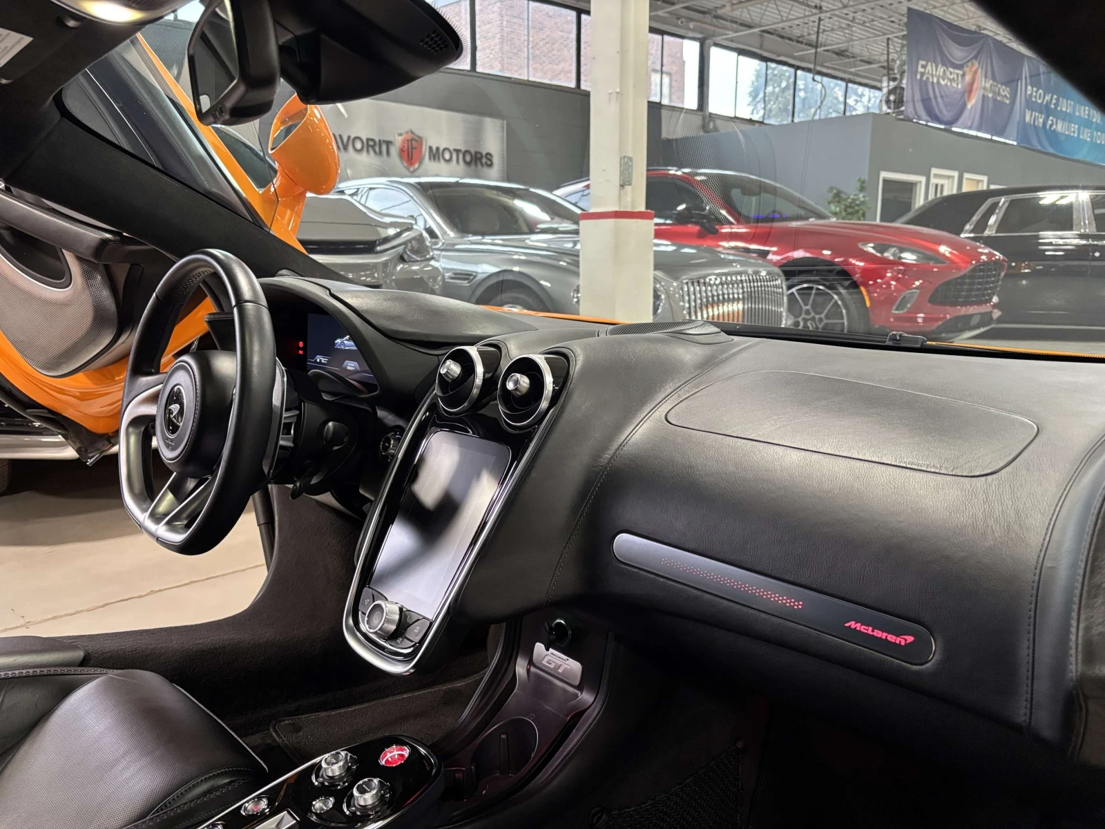 McLaren GT ЦЕНА ДО БГ, снимка 16 - Автомобили и джипове - 54948375