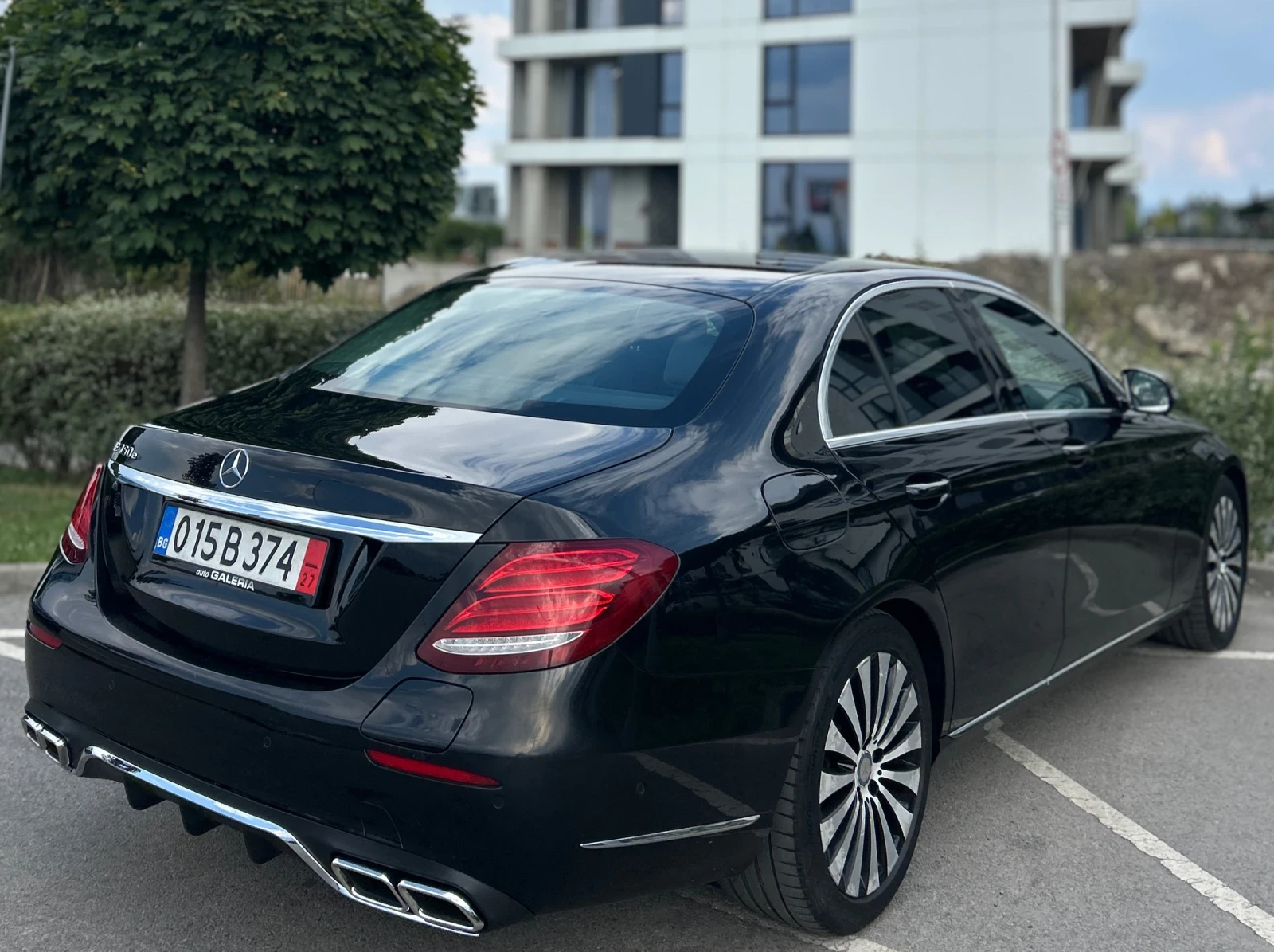 Mercedes-Benz E 350 350e* AMG Line* Plug In Hybrid, снимка 8 - Автомобили и джипове - 55622985