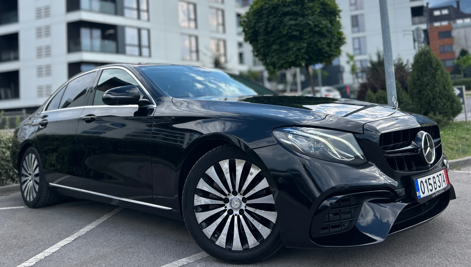 Mercedes-Benz E 350 350e* AMG Line* Plug In Hybrid, снимка 3 - Автомобили и джипове - 55622985