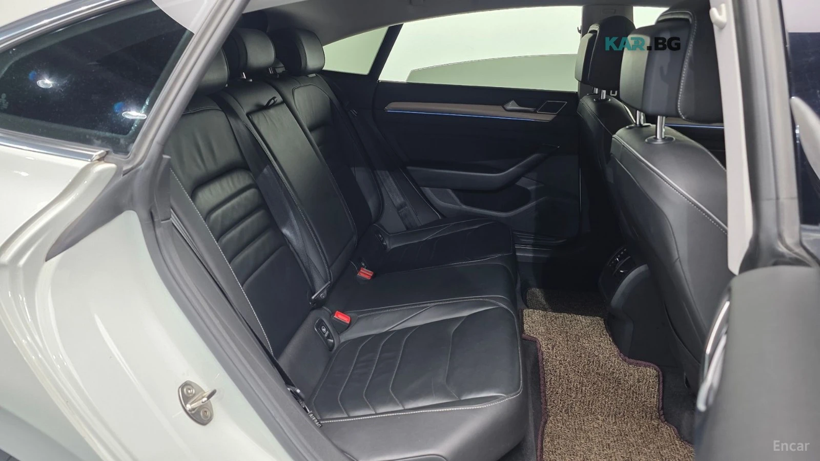 VW Arteon PREMIUM* 2.0TDI* DISTRONIC* ПОДГРЕВ* КАМЕРА* ОБДУХ, снимка 10 - Автомобили и джипове - 55898429