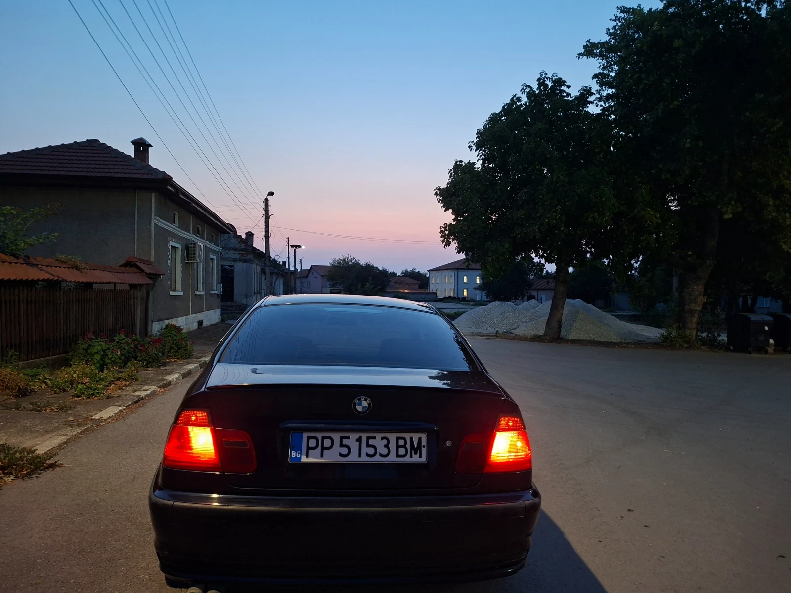 BMW 320, снимка 4 - Автомобили и джипове - 56049652