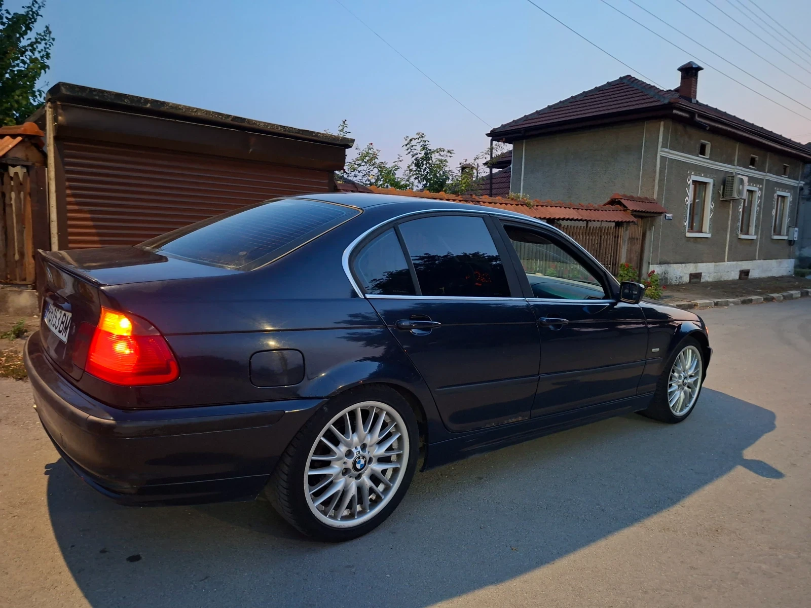BMW 320