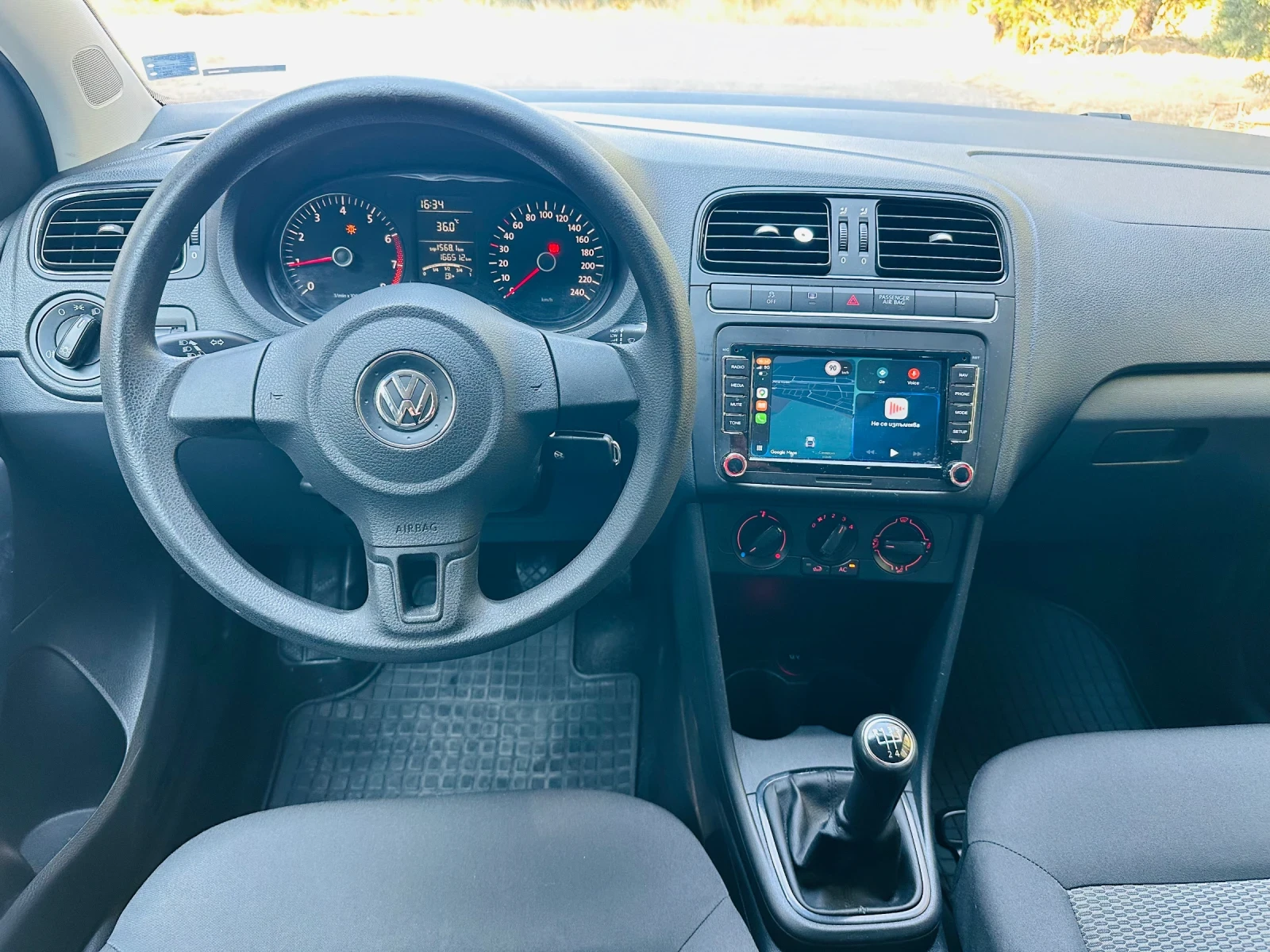 VW Polo 1.2i, снимка 8 - Автомобили и джипове - 56073065