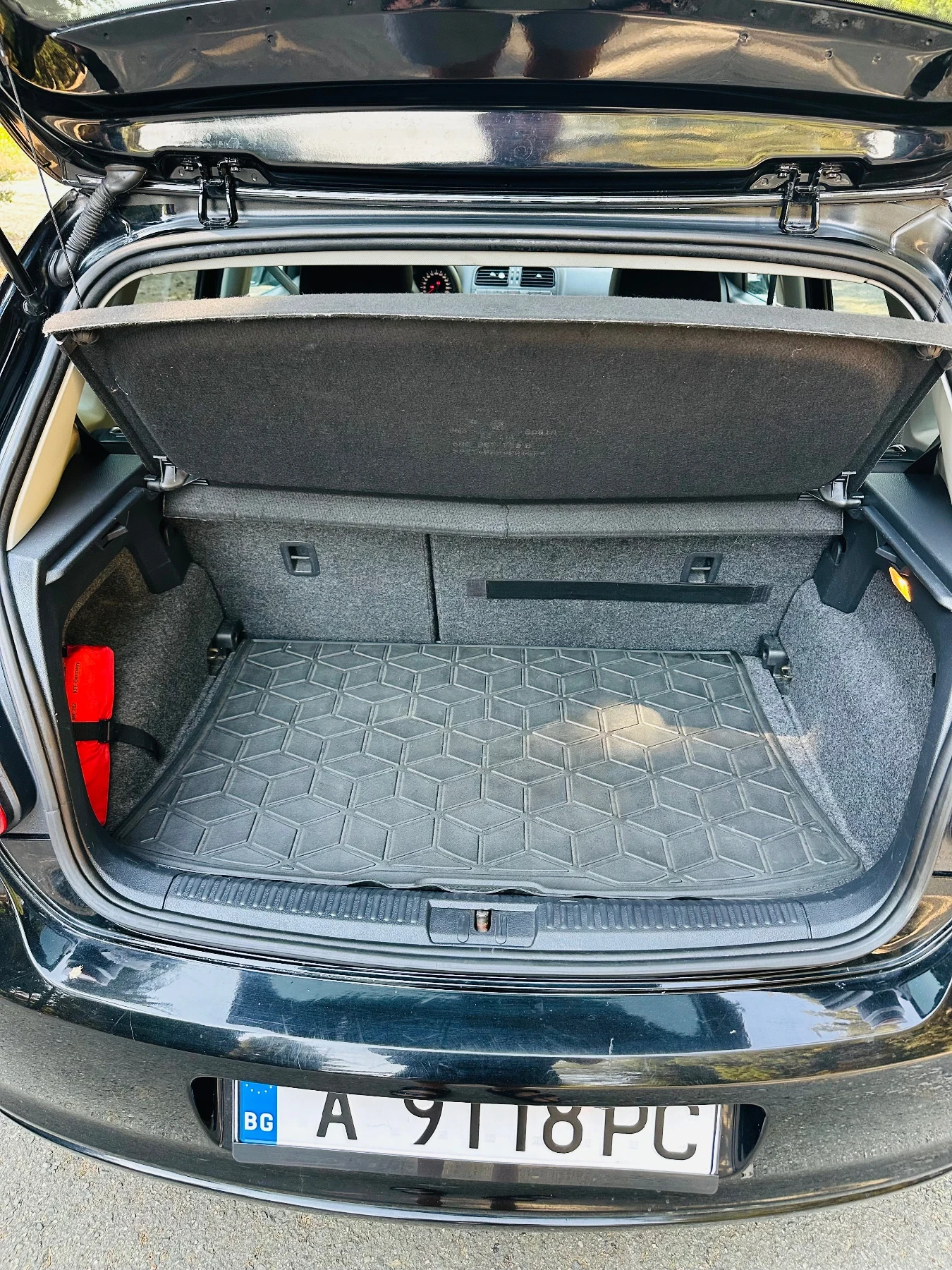 VW Polo 1.2i, снимка 10 - Автомобили и джипове - 56073065
