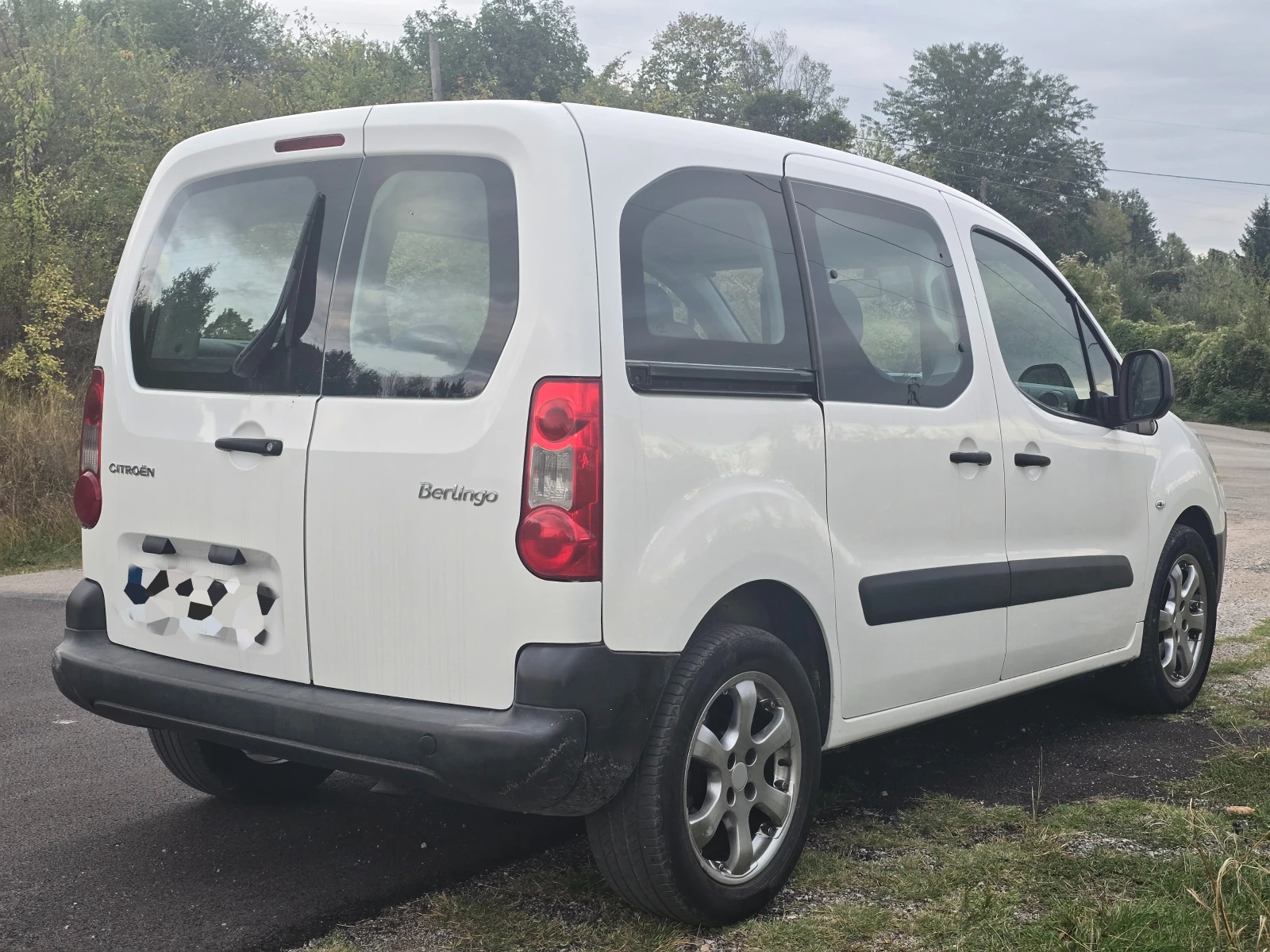 Citroen Berlingo 1.6HDI, снимка 4 - Автомобили и джипове - 56185161