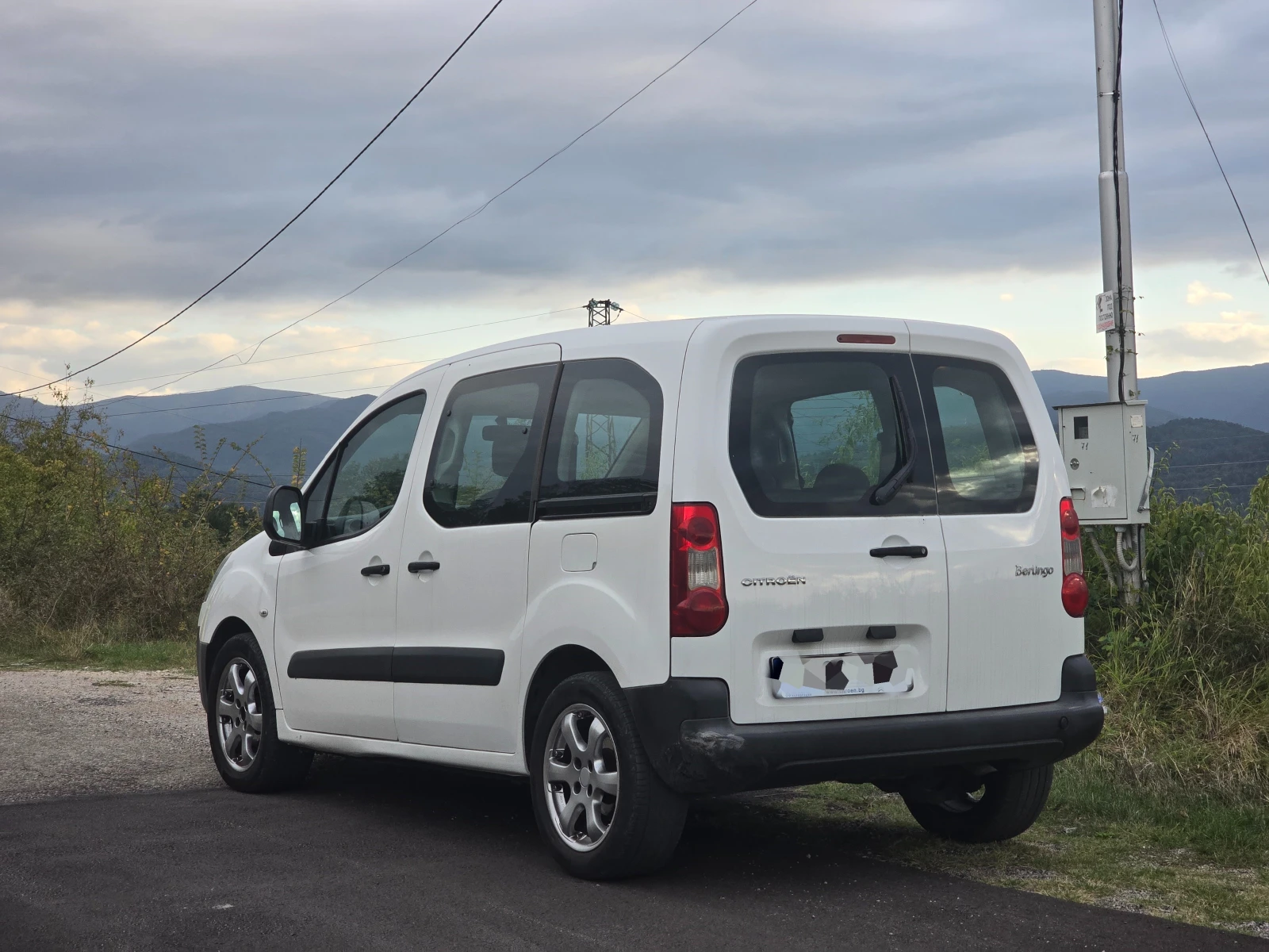 Citroen Berlingo 1.6HDI, снимка 7 - Автомобили и джипове - 56185161