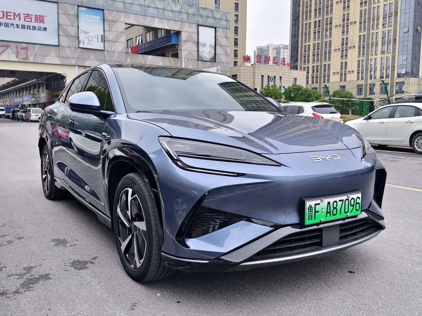 BYD Sealion 7 Long Range 610 autogeorge.com, снимка 4 - Автомобили и джипове - 56231813
