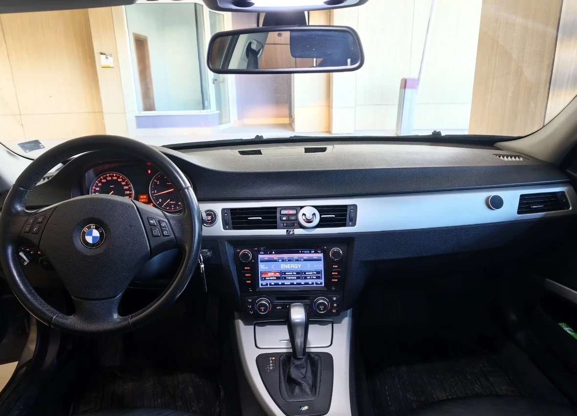 BMW 318 Facelift, снимка 7 - Автомобили и джипове - 56749734