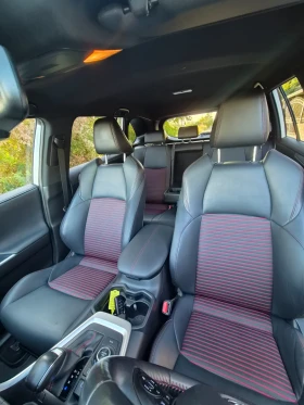 Toyota Rav4 Plug In Hibrit/Premium/306кс/4х4, снимка 11