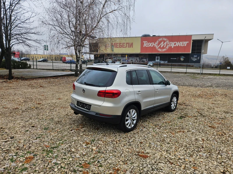 VW Tiguan 1.4 бензин, снимка 4 - Автомобили и джипове - 47397961