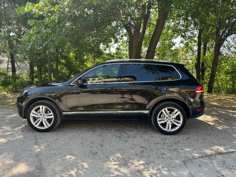 VW Touareg, снимка 8 - Автомобили и джипове - 52534138
