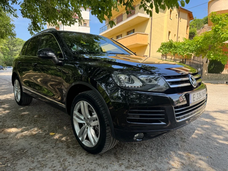 VW Touareg, снимка 3 - Автомобили и джипове - 52534138