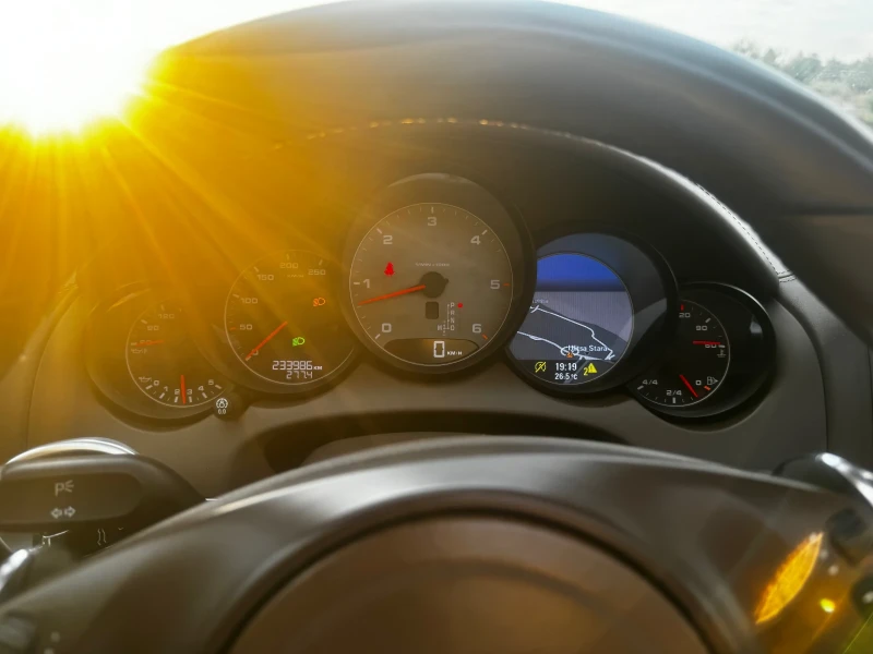 Porsche Cayenne 4.2 TDI V8 420 PS VOLL, снимка 8 - Автомобили и джипове - 52161296