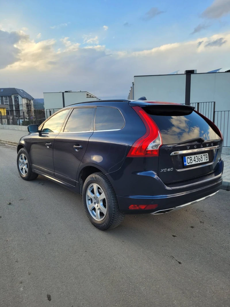 Volvo XC60 D4 181кс, снимка 5 - Автомобили и джипове - 52514850