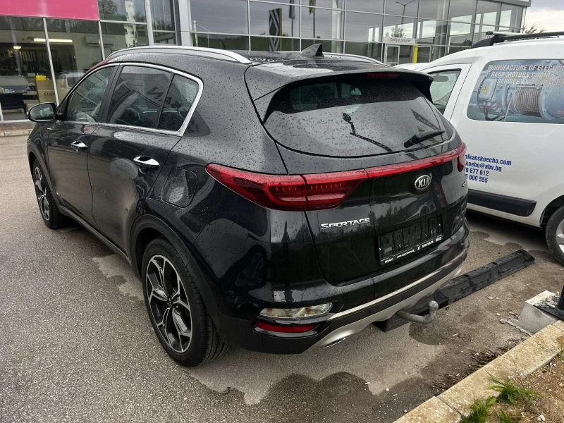 Kia Sportage 2.0, снимка 2 - Автомобили и джипове - 53138150