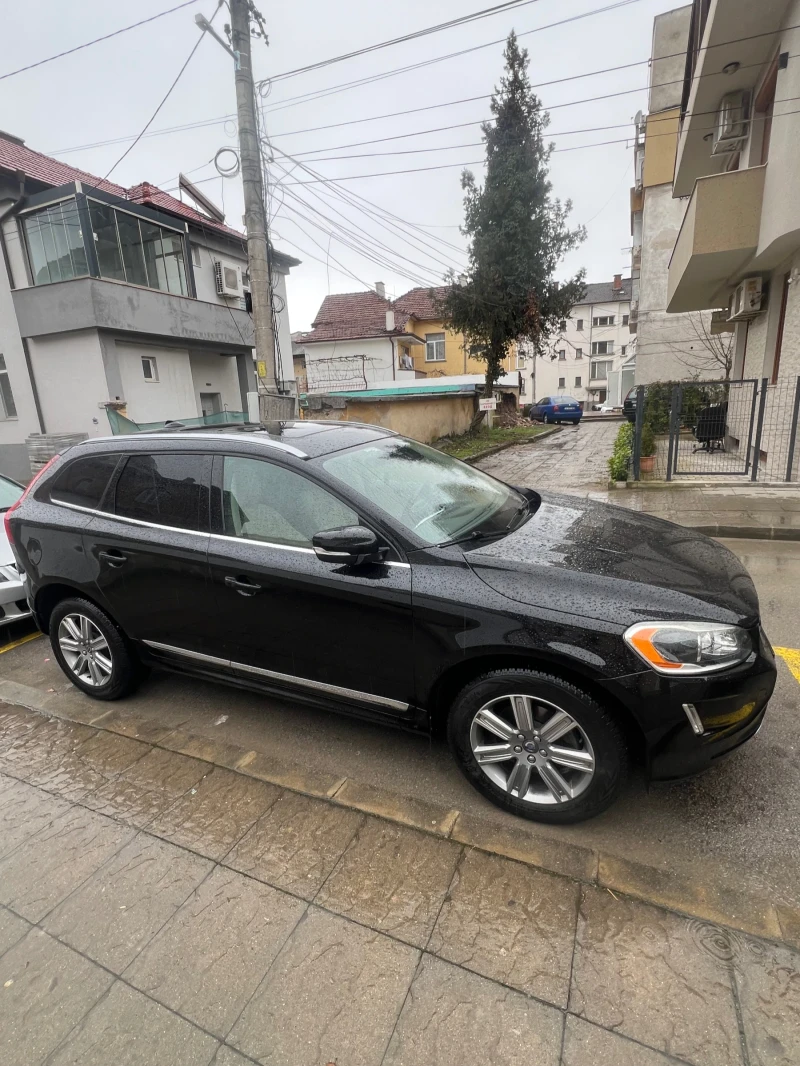 Volvo XC60 Volvo XC60 T6 DRIVE E PLATINUM със задвижване 4X4 , снимка 3 - Автомобили и джипове - 53473151