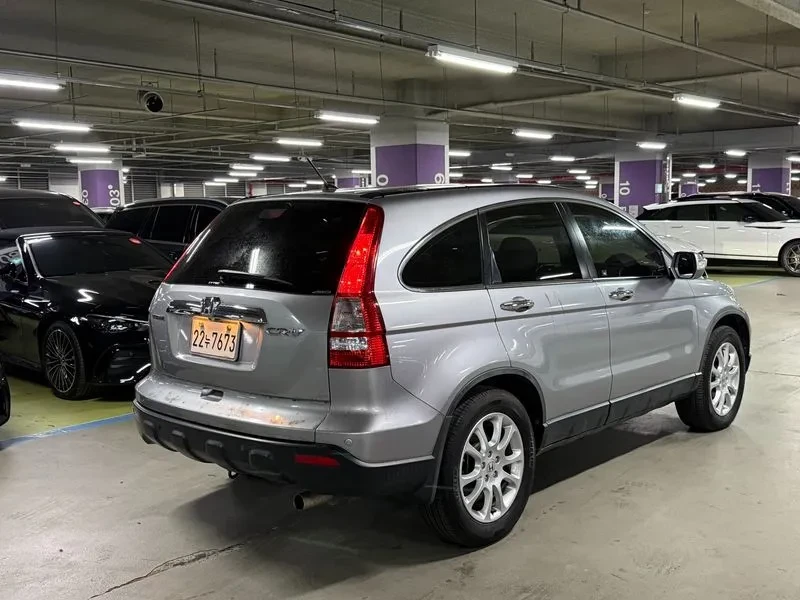 Honda Cr-v 2.4 4Wd 3Rd Generation, снимка 4 - Автомобили и джипове - 56353761