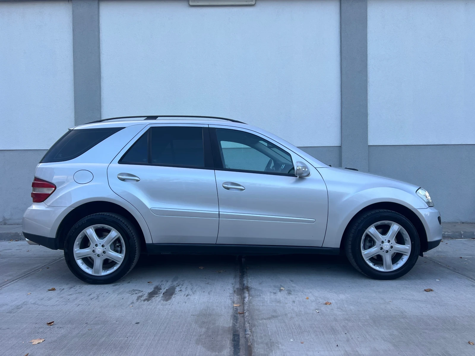 Mercedes-Benz ML 320 NAVI* PDC* 4matic - изображение 7