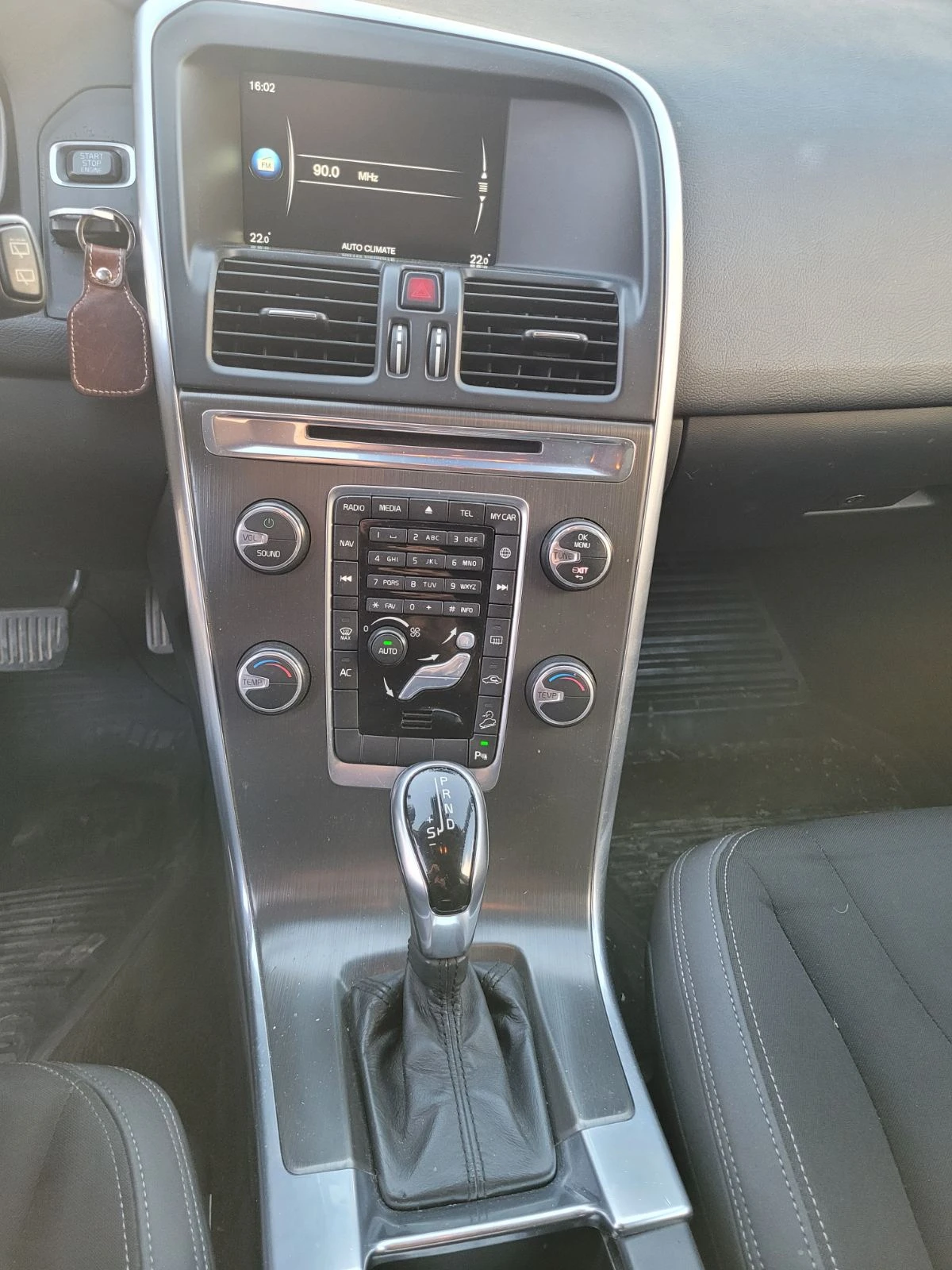 Volvo XC60 D4 181 | Mobile.bg   11