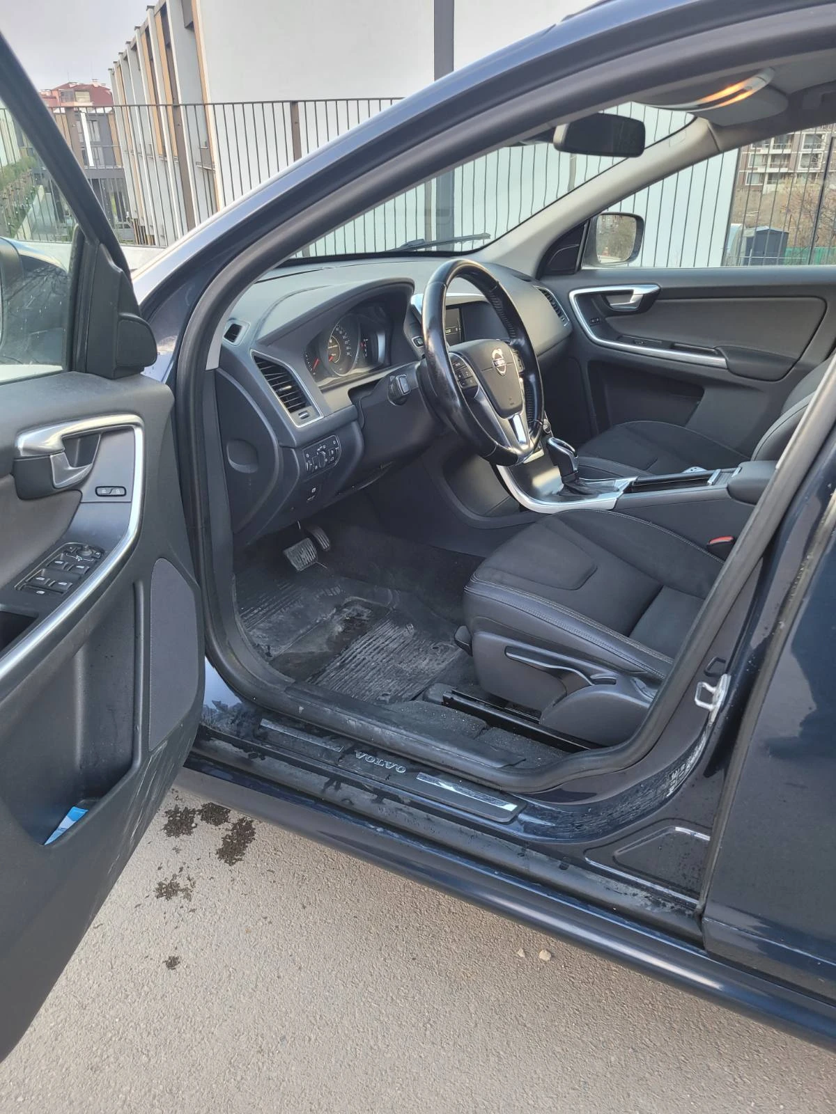 Volvo XC60 D4 181кс - изображение 10