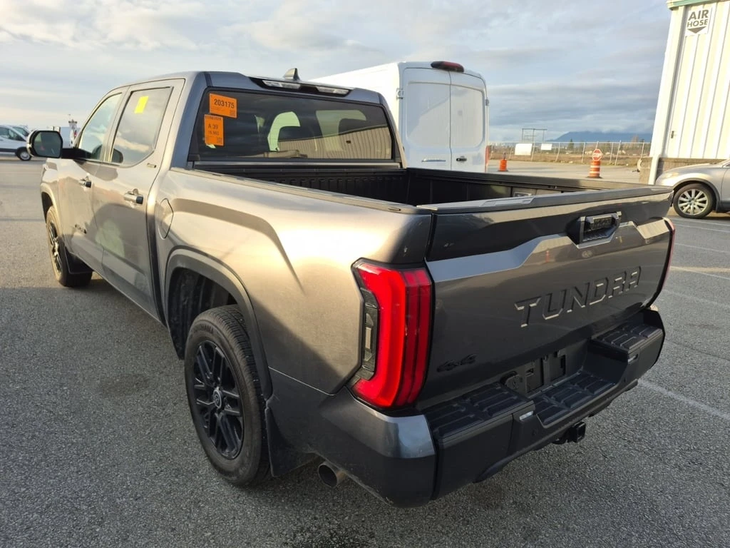 Toyota Tundra * LIMITED HYBRID CREW CAB SHORT BED * CARFAX * ��� | Mobile.bg � ����������� 4