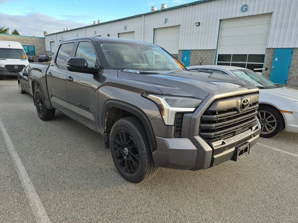 Toyota Tundra * LIMITED HYBRID CREW CAB SHORT BED * CARFAX * ��� | Mobile.bg � ����������� 2