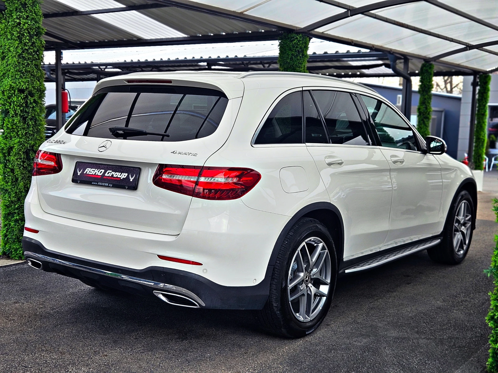Mercedes-Benz GLC 220 AMG/9G TRONIC/GERMANY/AIRMATIC/BURMESTER/LIZING, снимка 4 - Автомобили и джипове - 53726084