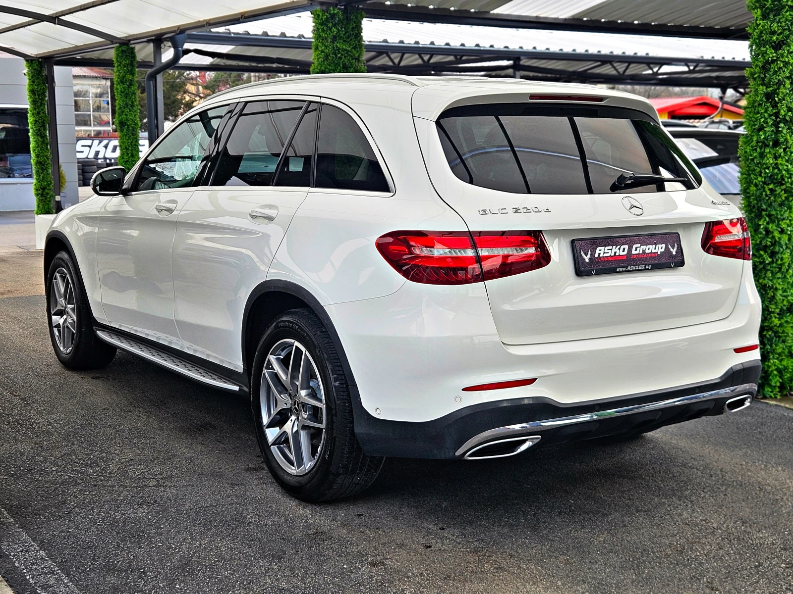 Mercedes-Benz GLC 220 AMG/9G TRONIC/GERMANY/AIRMATIC/BURMESTER/LIZING, снимка 6 - Автомобили и джипове - 53726084