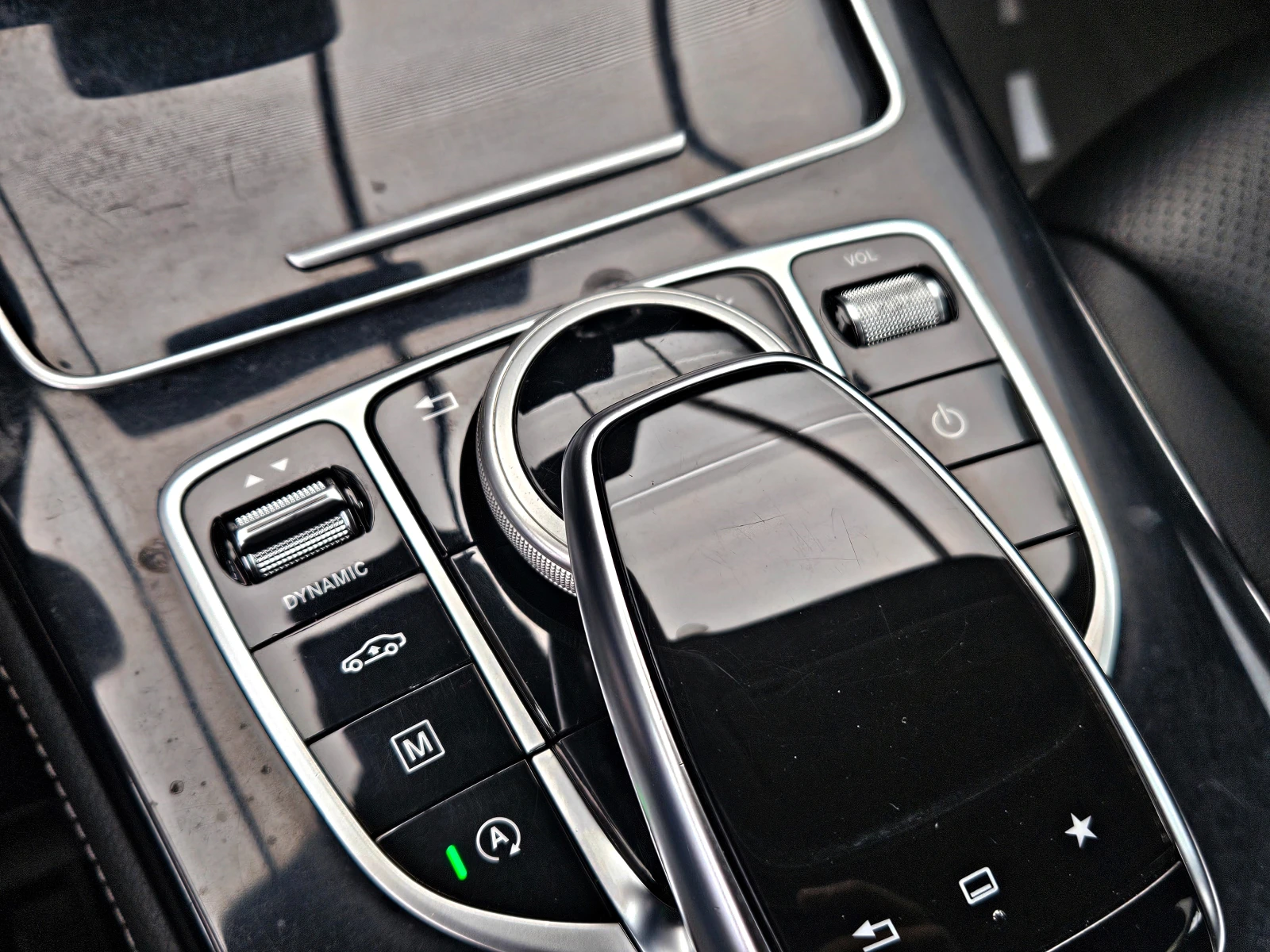 Mercedes-Benz GLC 220 AMG/9G TRONIC/GERMANY/AIRMATIC/BURMESTER/LIZING, снимка 10 - Автомобили и джипове - 53726084