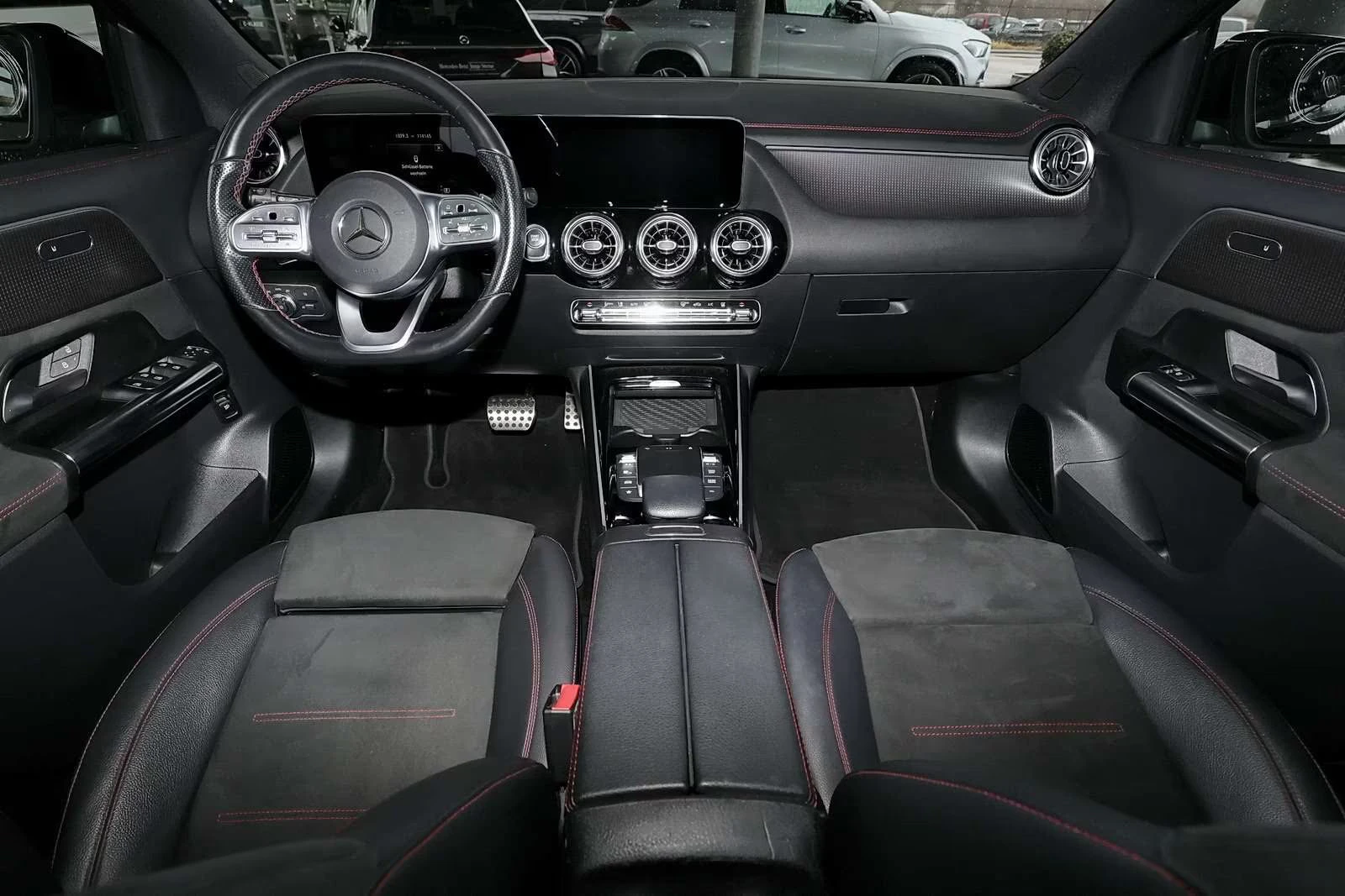 Mercedes-Benz EQA 250/AMG/190HP/CAM/AHK/DISTR/LED/CPLAY/930g, снимка 5 - Автомобили и джипове - 53872206