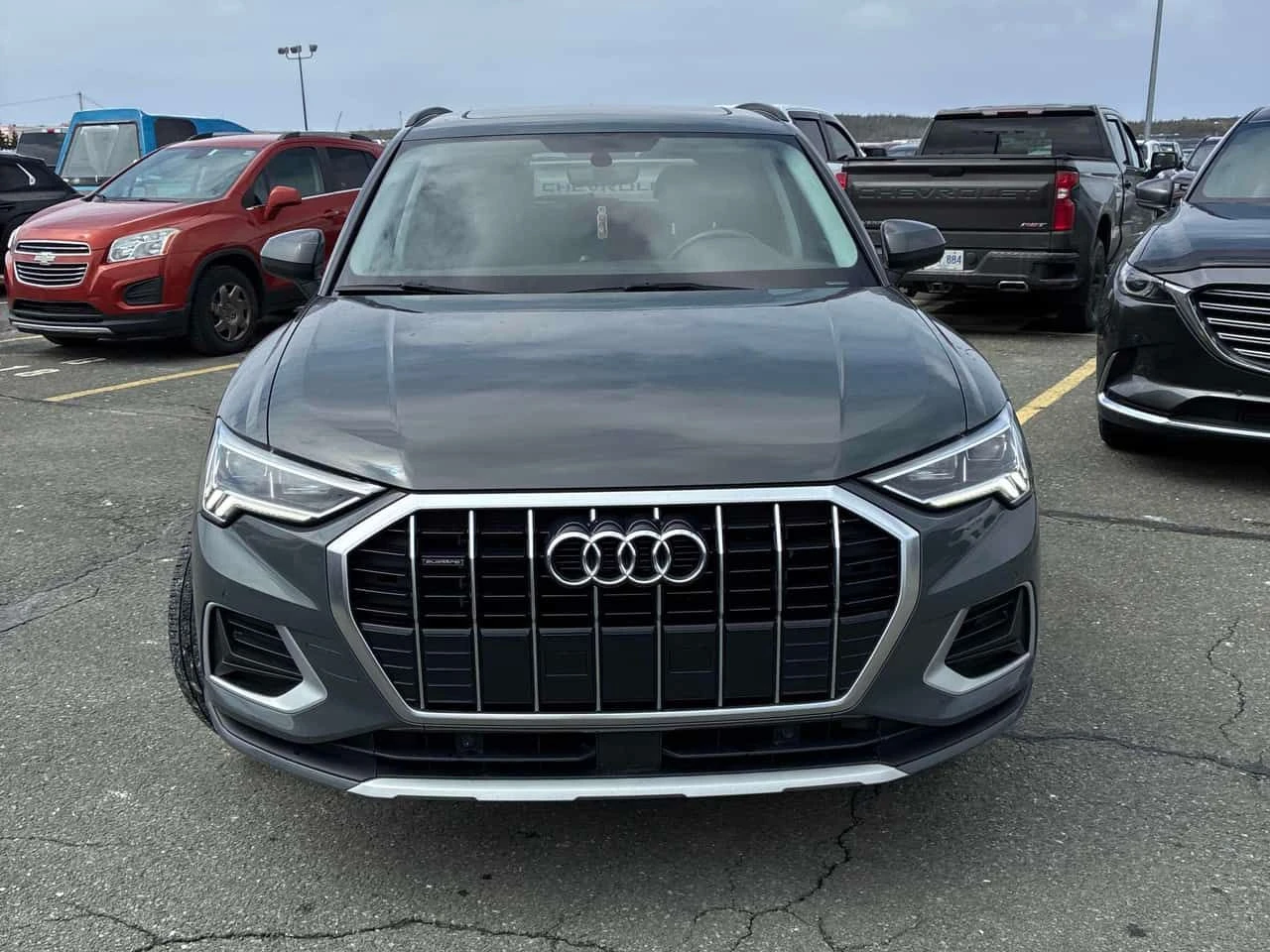 Audi Q3 * Komfort * DISTRONIC* PANORAMA* ПОДГРЕВИ* , снимка 6 - Автомобили и джипове - 54345975