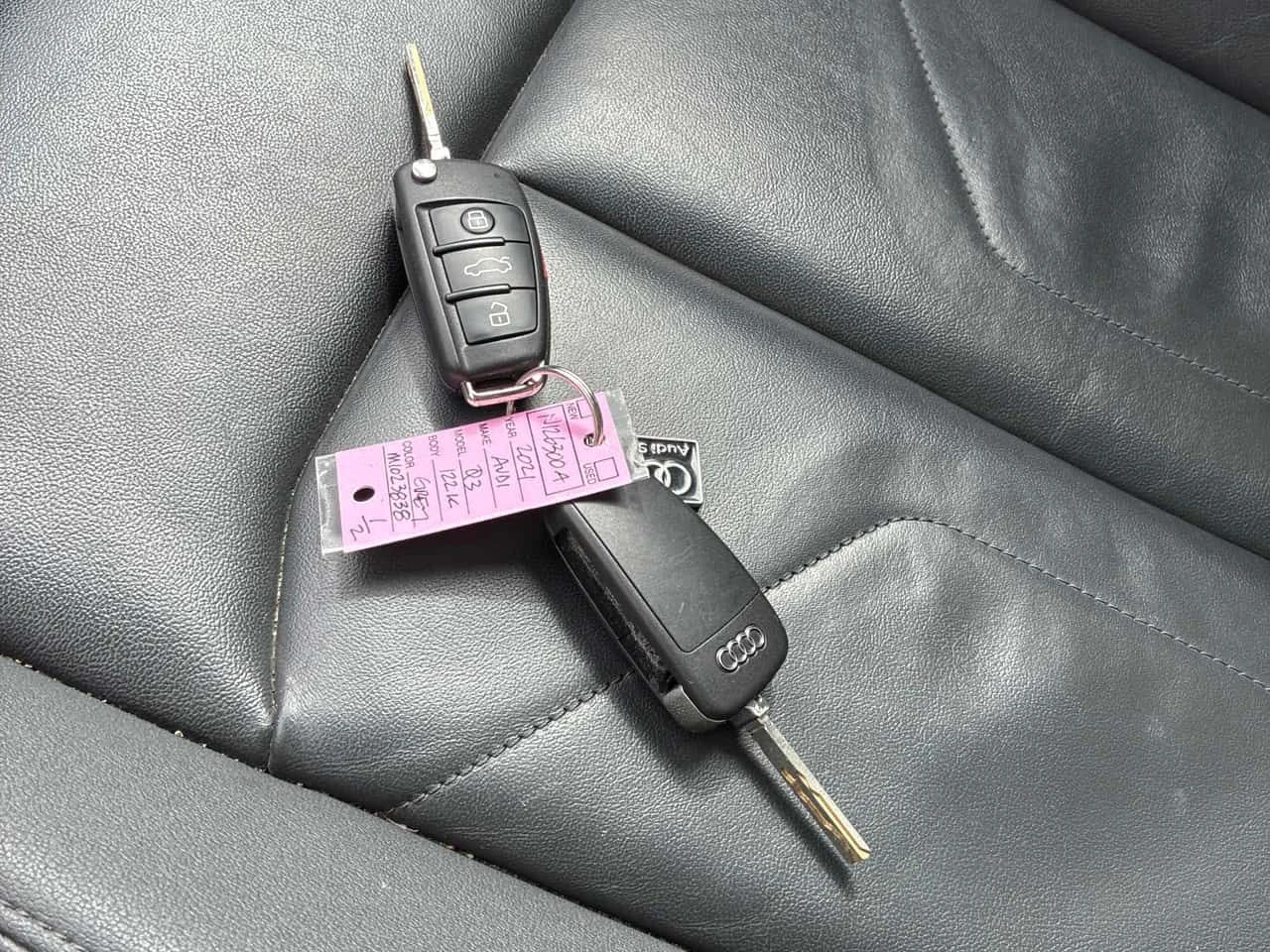 Audi Q3 * Komfort * DISTRONIC* PANORAMA* ПОДГРЕВИ* , снимка 15 - Автомобили и джипове - 54345975