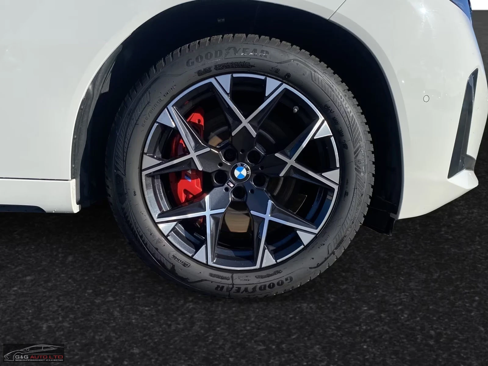 BMW X3 M50/381HP/SPORT-PRO/ICONIC-GLOW/360/HUD/H&K/365z, снимка 4 - Автомобили и джипове - 54364127