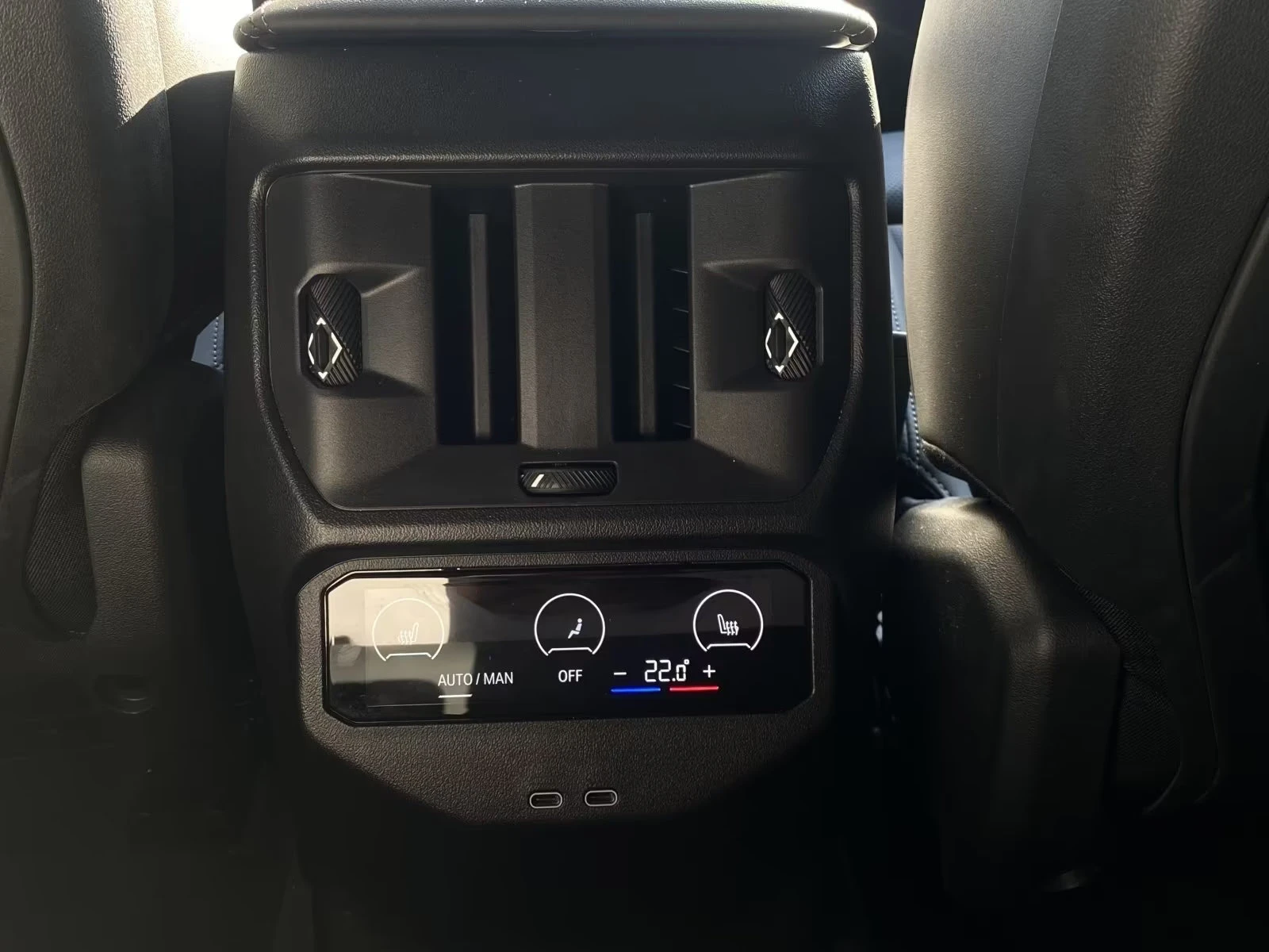 BMW X3 M50/381HP/SPORT-PRO/ICONIC-GLOW/360/HUD/H&K/365z, снимка 13 - Автомобили и джипове - 54364127