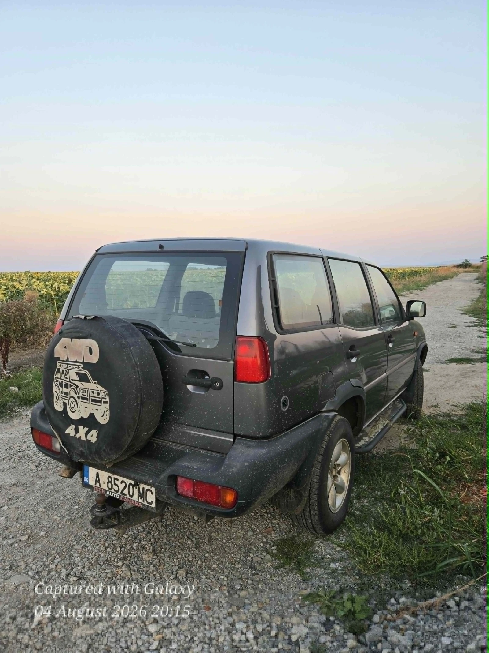 Nissan Terrano газ, снимка 10 - Автомобили и джипове - 55545127