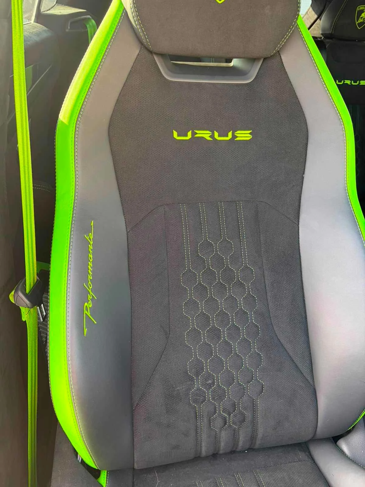 Lamborghini Urus 4.0L 8cyl AWD | Mobile.bg � ����������� 16