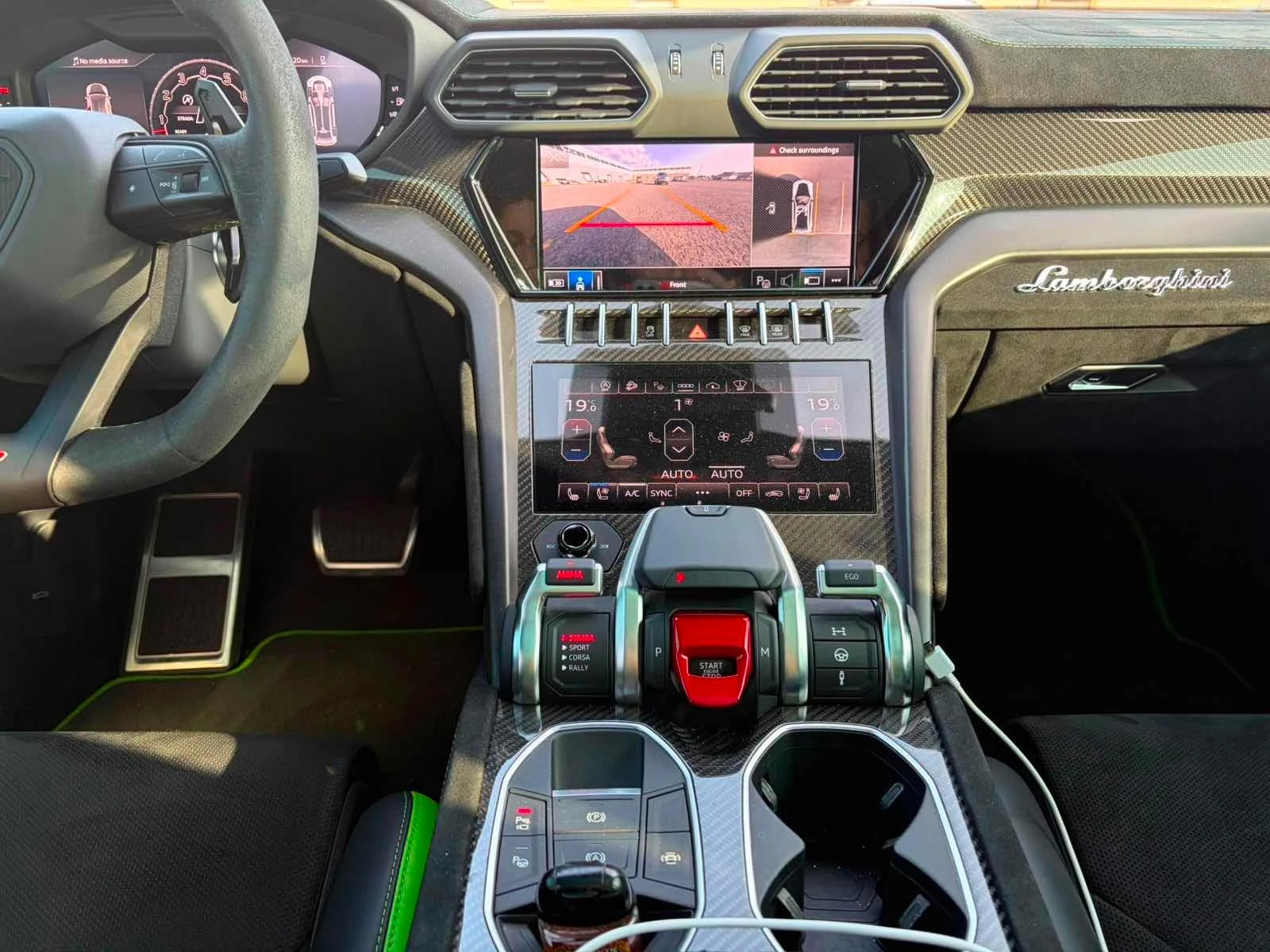 Lamborghini Urus 4.0L 8cyl AWD | Mobile.bg � ����������� 14