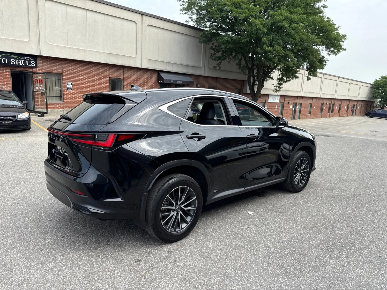 Lexus NX 350h * CARFAX *  ОПЦИЯ ЗА ФИНАНСИРАНЕ, снимка 3 - Автомобили и джипове - 55850160