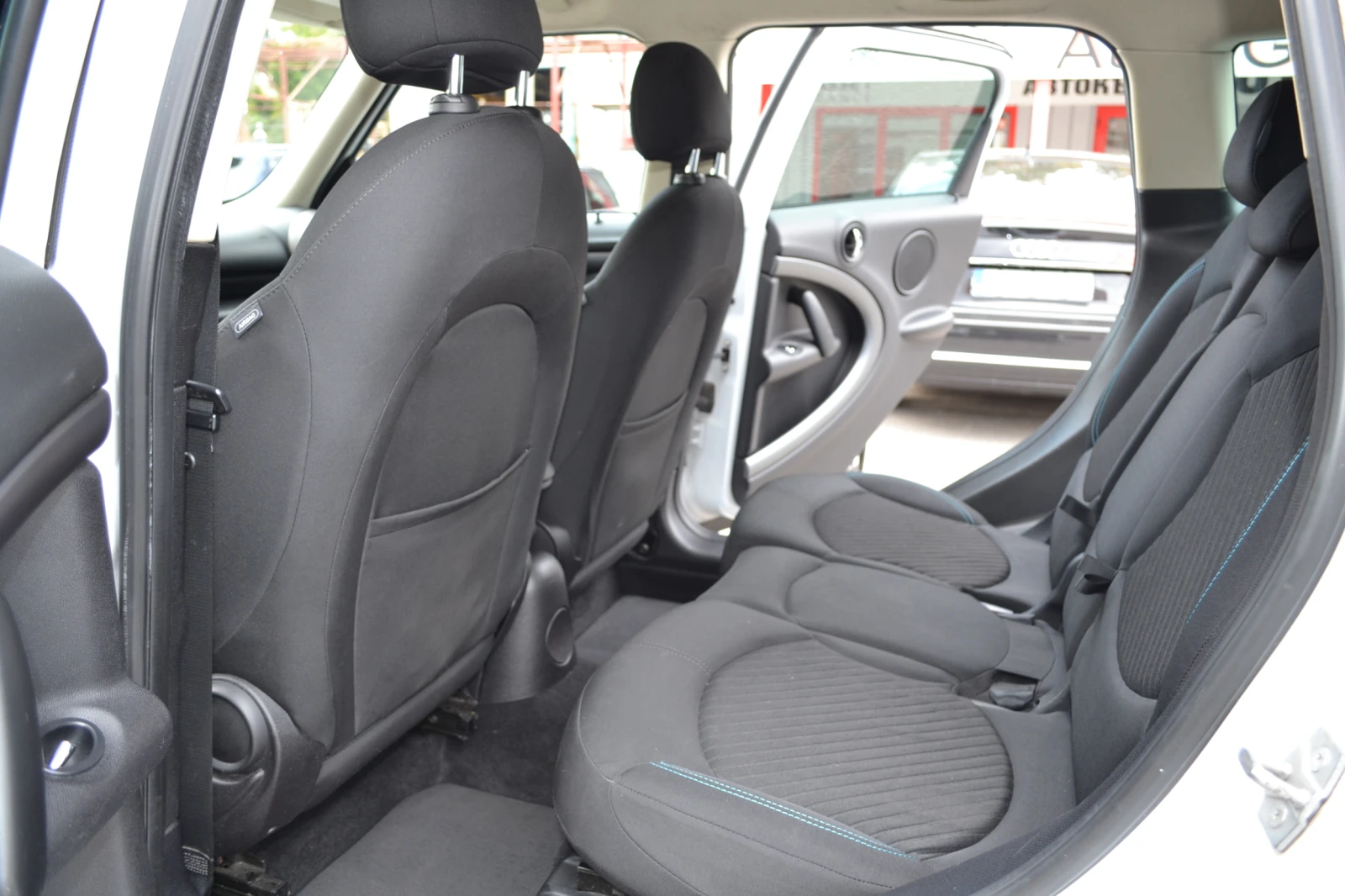 Mini Countryman 2.0 DISEL 4x4 , снимка 11 - Автомобили и джипове - 56282282