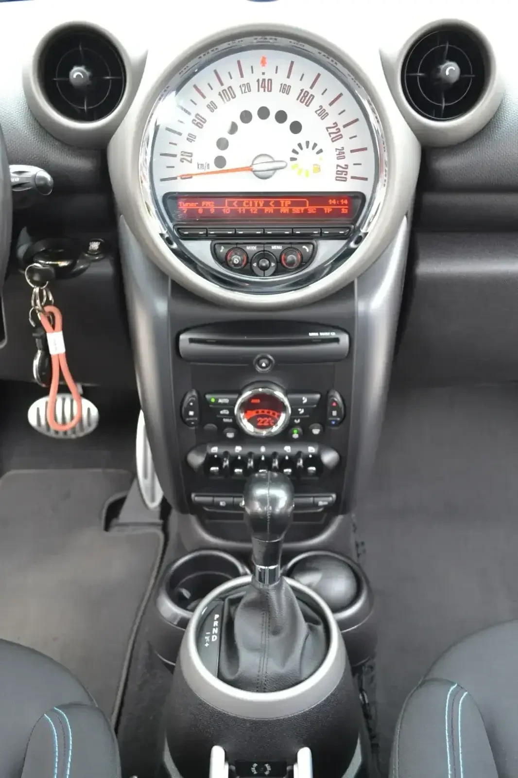 Mini Countryman 2.0 DISEL 4x4 , снимка 15 - Автомобили и джипове - 56282282