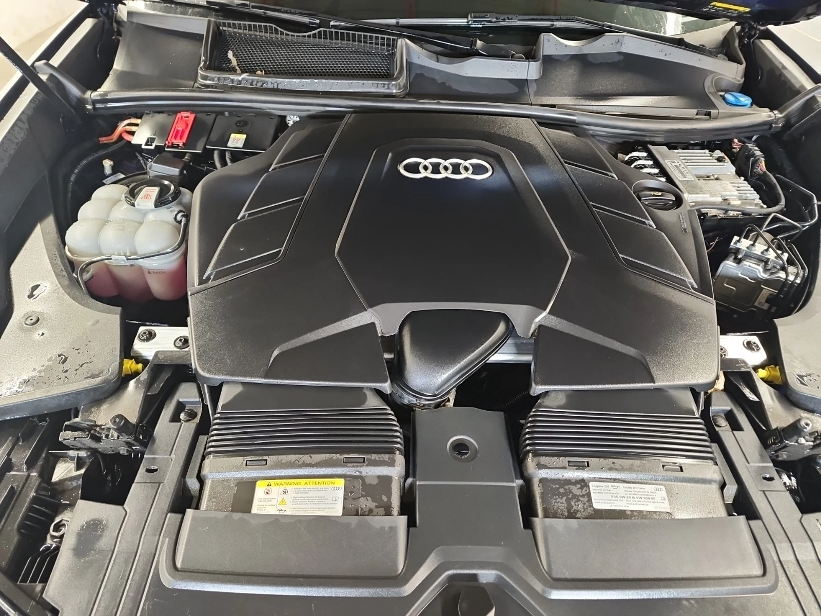 Audi Q8 PROGRESSIV, АВТОКРЕДИТ, снимка 17 - Автомобили и джипове - 56614494