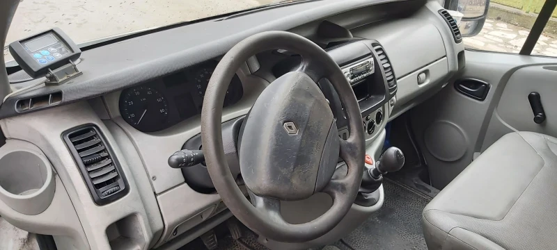 Renault Trafic 2000, снимка 13 - Бусове и автобуси - 47968572