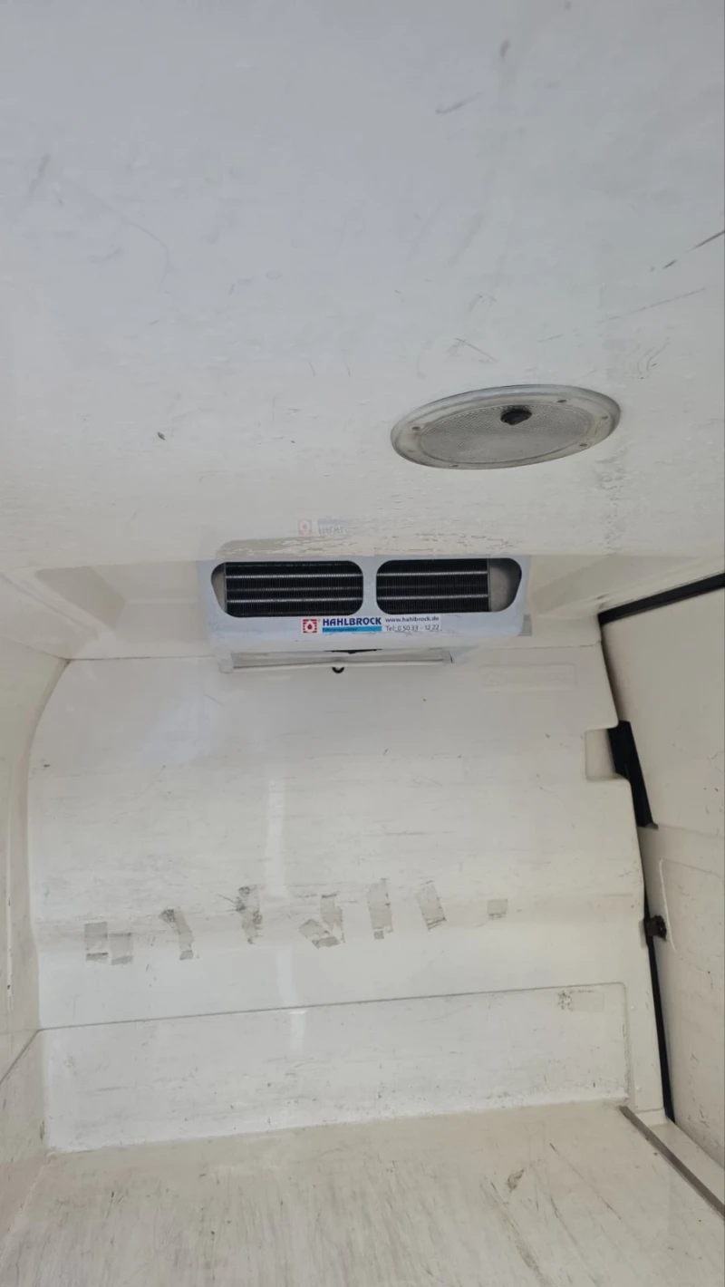 VW T5 1.9, снимка 4 - Бусове и автобуси - 52969196