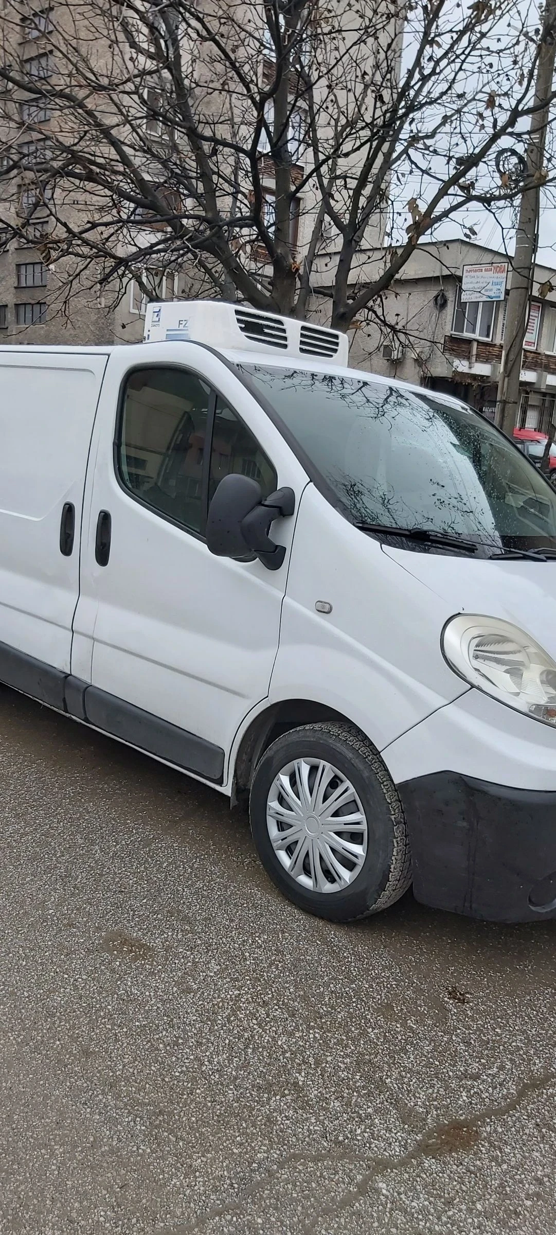 Renault Trafic dci Хладилен - изображение 2