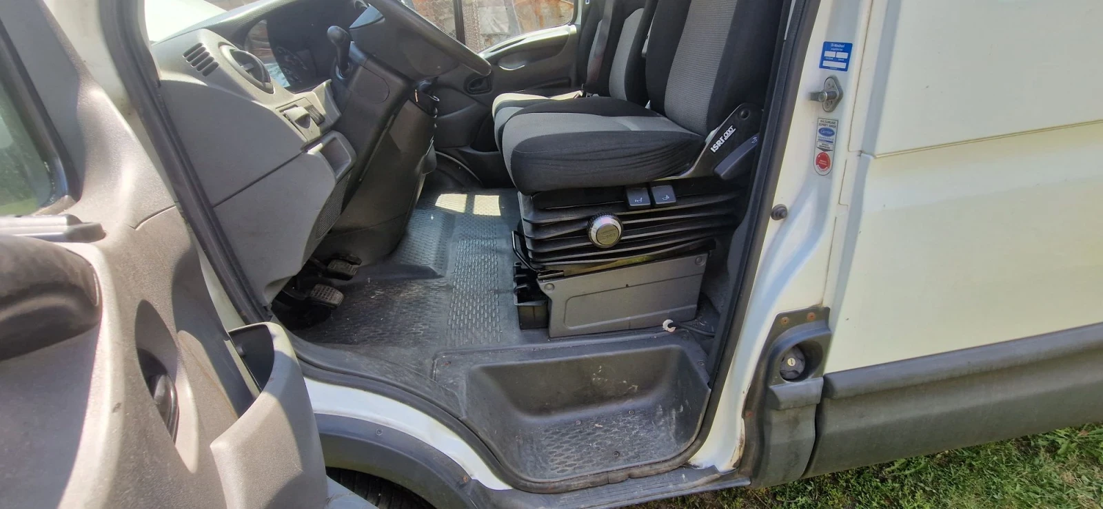 Iveco 35s13 Хладилен, снимка 9 - Бусове и автобуси - 56241614