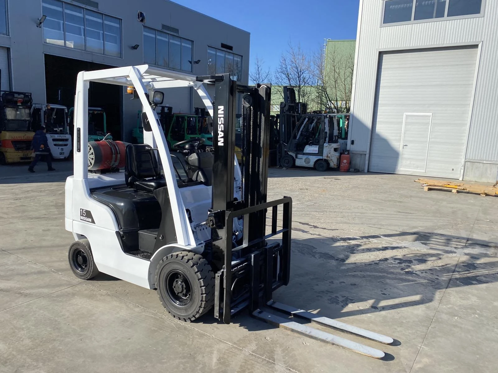  Nissan  ,  | Mobile.bg   5