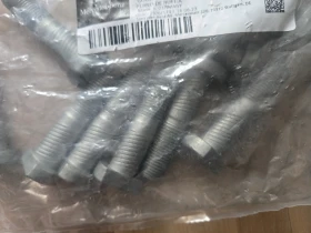 Болтове и гайки, Джанти Мерцедес Спринтер-100 % Оригинални, Чисто нови, снимка 8 - Части - 53344242