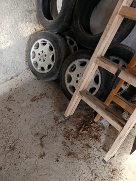 Mercedes-Benz 190 Седан, снимка 10